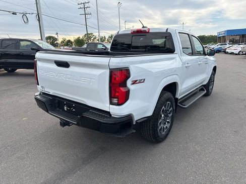 Used 2025 Chevrolet Colorado Z71 image 5