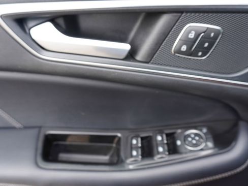 Used 2018 Ford Edge Sport w/ Equipment Group 401A AWD/4WD image 9