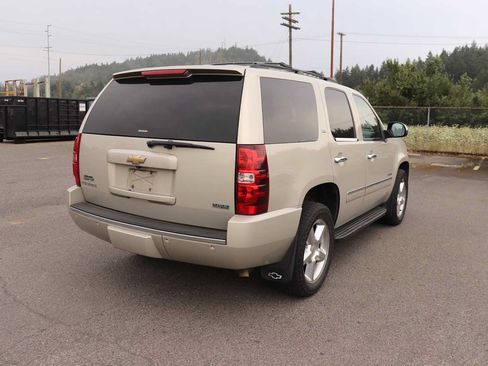 Used 2010 Chevrolet Tahoe LTZ AWD/4WD image 5