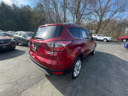 Used 2017 Ford Escape Titanium w/ Equipment Group 301A image 8