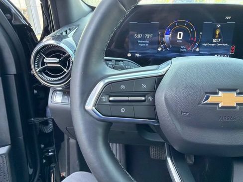 Used 2026 Chevrolet Equinox LT w/ LPO, Floor Liner Package FWD image 20