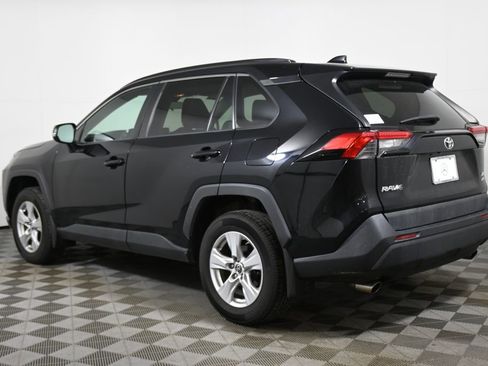 Used 2019 Toyota RAV4 XLE image 8