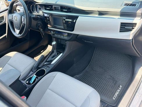Used 2014 Toyota Corolla LE FWD image 26