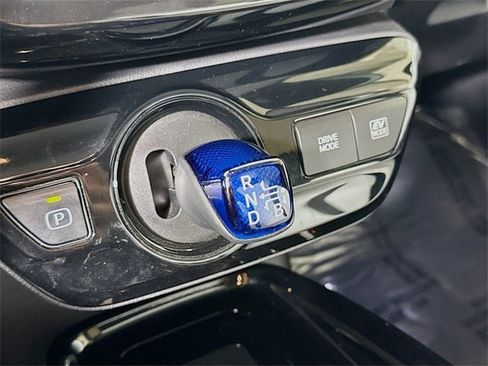 Certified 2022 Toyota Prius XLE image 16