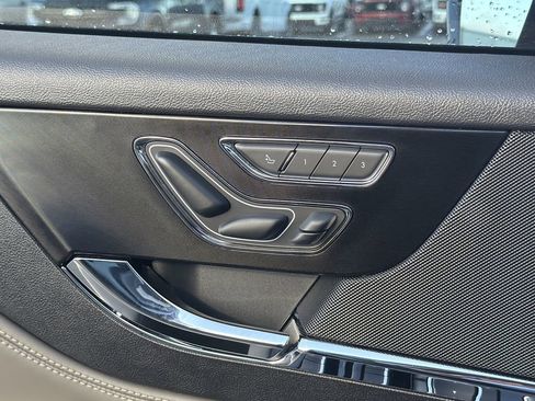 Used 2023 Lincoln Corsair Reserve w/ Equipment Group 202A image 20