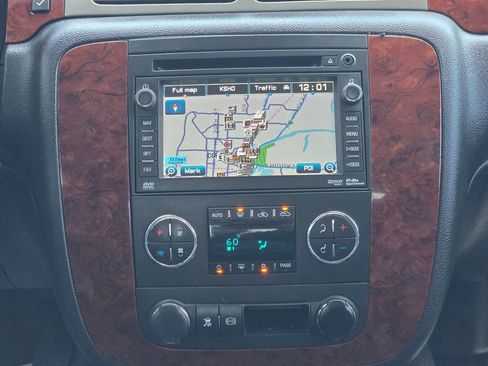 Used 2011 Chevrolet Silverado 2500 LTZ AWD/4WD image 12