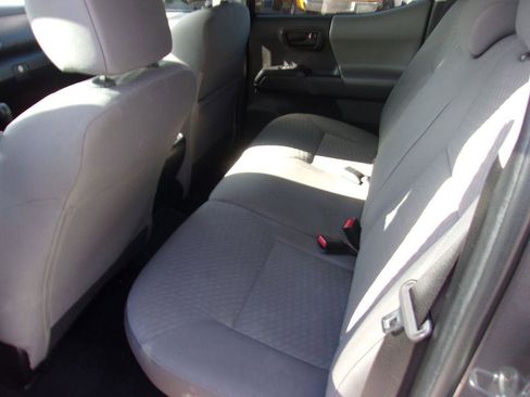 Used 2022 Toyota Tacoma SR w/ SR Convenience Package RWD image 7