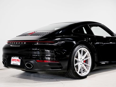 Used 2022 Porsche 911 Carrera 4S image 37
