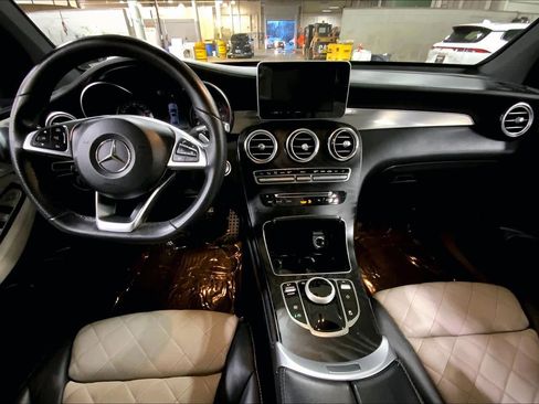 Used 2019 Mercedes-Benz GLC 300 4MATIC Coupe image 15