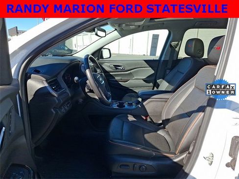 Used 2022 GMC Acadia AT4 w/ Technology Package image 13