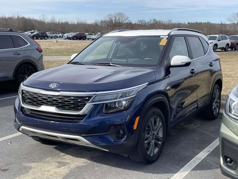 Used 2021 Kia Seltos S image 2