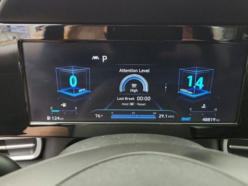Used 2021 Hyundai Elantra SEL w/ Convenience + Premium Package FWD image 14