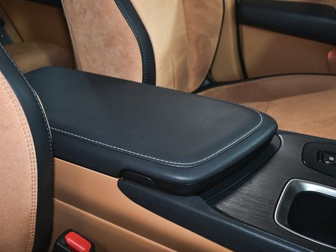 Used 2023 Lexus RZ 450e Premium image 64