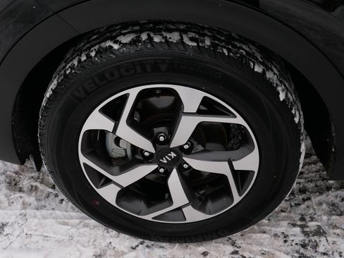 Used 2020 Kia Sportage LX image 15