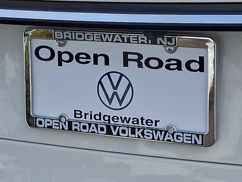 Used 2023 BMW X7 xDrive40i w/ Executive Package image 33