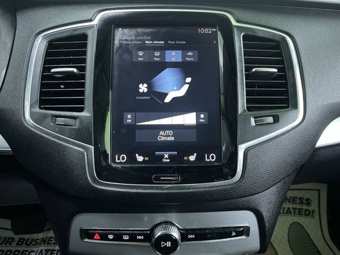 Used 2018 Volvo XC90 T6 Momentum w/ Convenience Package image 24