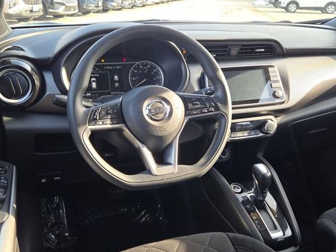 Used 2020 Nissan Kicks SV image 19