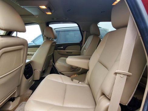 Used 2014 Chevrolet Tahoe LTZ image 5