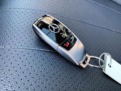 Used 2022 Mercedes-Benz E 350 Sedan image 33