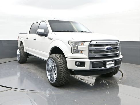 Used 2015 Ford F150 Platinum w/ Trailer Tow Package image 22