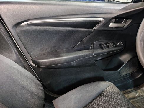 Used 2015 Honda Fit LX image 30