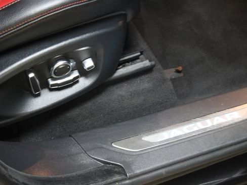 Used 2019 Jaguar F-PACE R-Sport AWD/4WD image 13