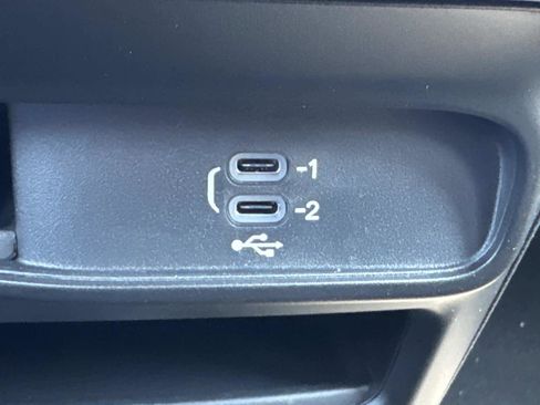 New 2026 Chrysler Voyager LX image 15