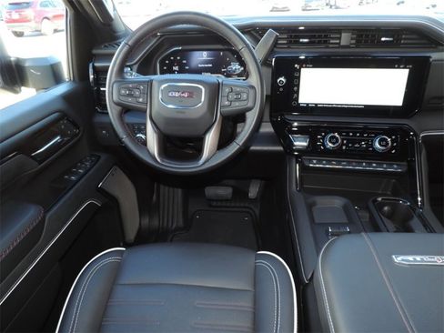 Certified 2025 GMC Sierra 2500 AT4X image 26