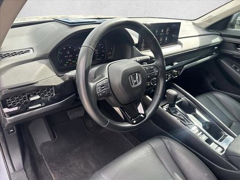 Used 2023 Honda Accord EX-L image 10