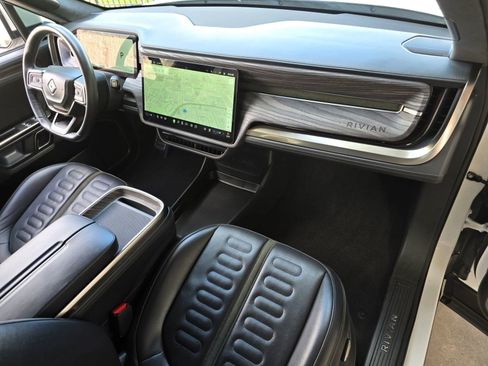 Used 2022 Rivian R1T Launch Edition AWD/4WD image 29