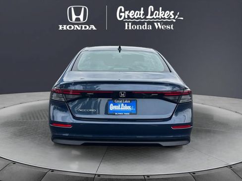Used 2025 Honda Accord SE image 4