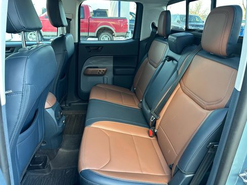 Used 2022 Ford Maverick Lariat w/ Lariat Luxury Package image 9