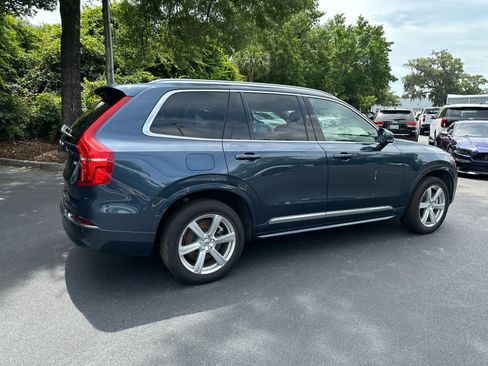 Used 2024 Volvo XC90 B5 Core w/ Protection Package AWD/4WD image 22