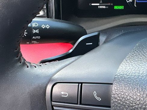 Used 2025 Toyota Camry XSE FWD image 32