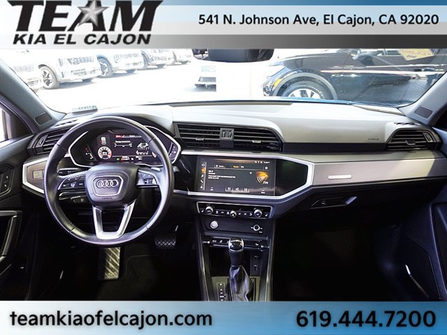 Used 2020 Audi Q3 2.0T Premium Plus w/ Premium Plus Package AWD/4WD image 23