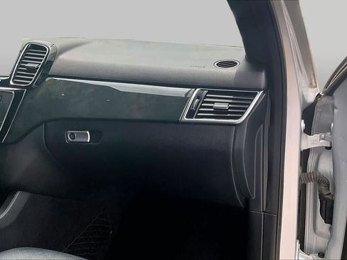Used 2019 Mercedes-Benz GLE 400 4MATIC image 19