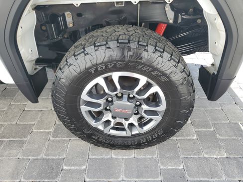 Certified 2023 GMC Sierra 3500 Pro w/ Gooseneck/5TH Wheel Package AWD/4WD image 7