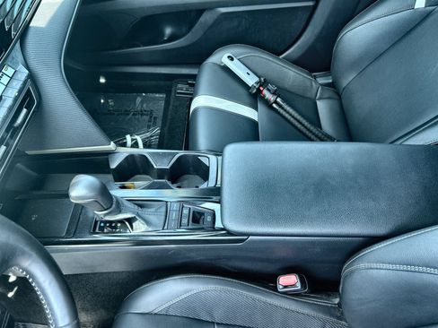 Used 2025 Toyota Camry SE w/ Convenience Package FWD image 21
