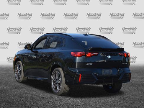 Used 2026 BMW X2 xDrive28i w/ Technology Package image 9
