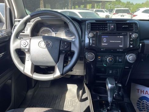 Used 2017 Toyota 4Runner TRD Off-Road AWD/4WD image 14