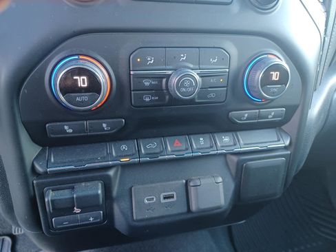 Used 2021 Chevrolet Silverado 1500 RST image 12