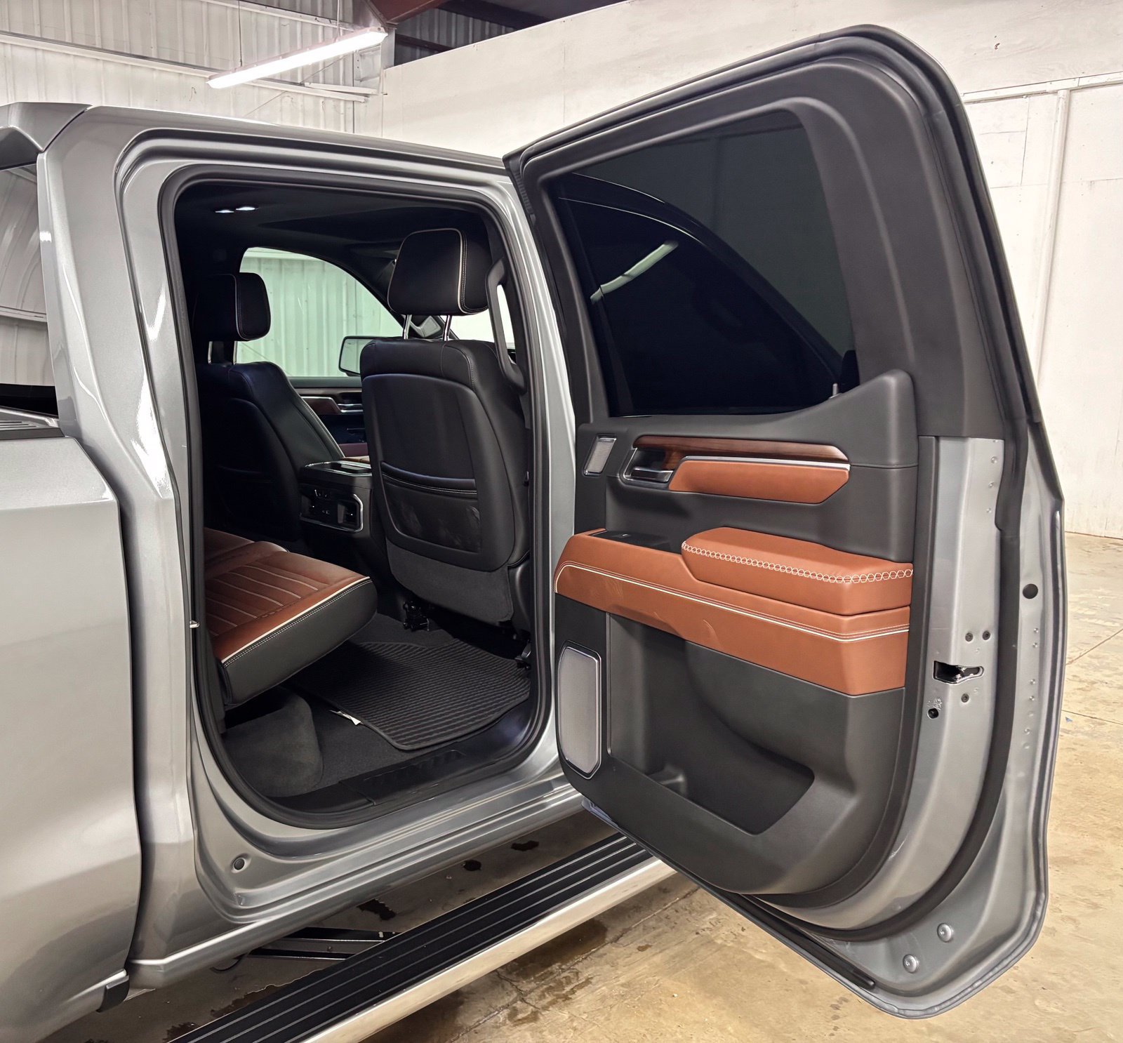 Used 2025 GMC Sierra 1500 Denali Ultimate AWD/4WD image 19
