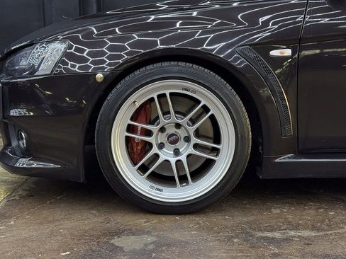 Used 2008 Mitsubishi Lancer Evolution GSR image 4