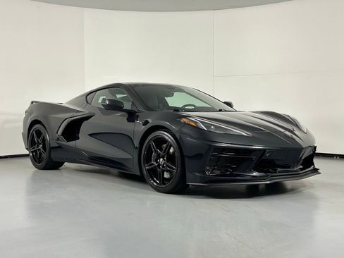 Used 2024 Chevrolet Corvette Stingray Premium Cpe w/ Z51 Performance Package image 6