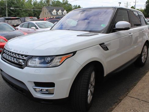 Used 2016 Land Rover Range Rover Sport HSE image 5