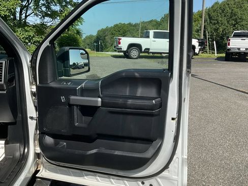 Used 2018 Ford F150 XLT w/ Equipment Group 302A Luxury AWD/4WD image 37