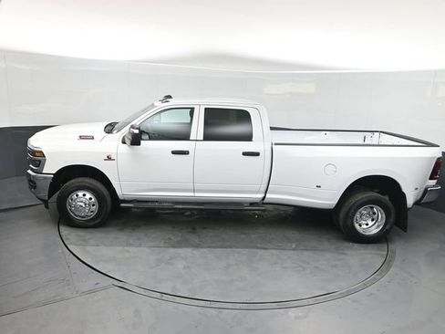 New 2026 RAM 3500 Tradesman AWD/4WD image 33