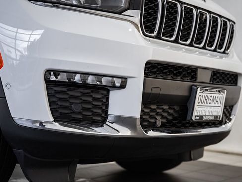 Certified 2024 Jeep Grand Cherokee L Limited w/ Luxury Tech Group II image 15