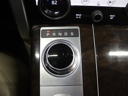 Used 2020 Land Rover Range Rover HSE image 28