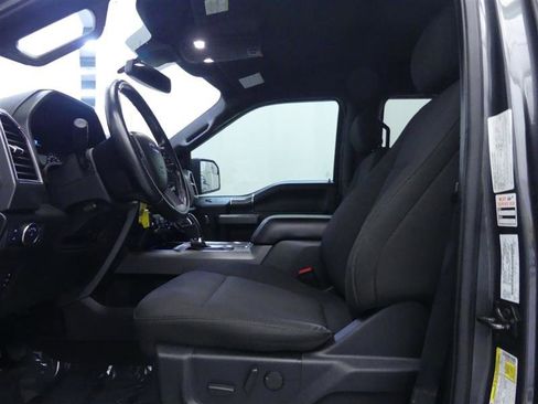 Used 2019 Ford F150 XLT w/ Equipment Group 302A Luxury AWD/4WD image 18